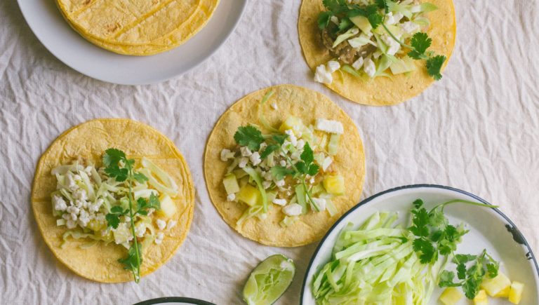 Slow Cooker Chicken Tacos