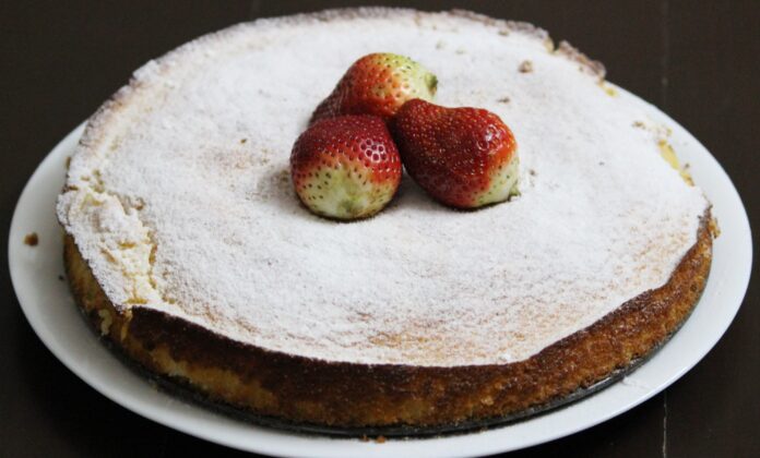 Lemon and almond cake